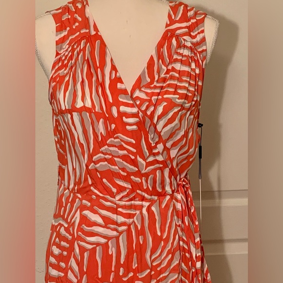 Calvin Kline V-Neck Short Sleeve Wrap Dress - Picture 3 of 8